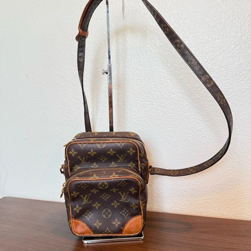 Vintage Louis Vuitton Amazon 100% Authentic‎
